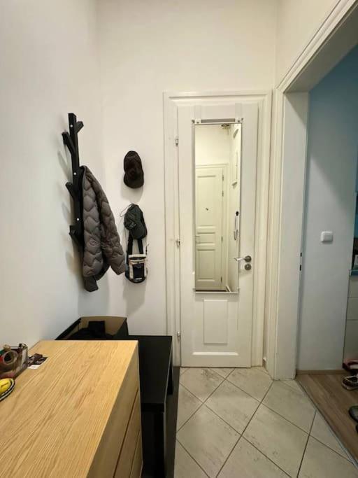 Cozy Karlin Apartamento Praga Exterior foto